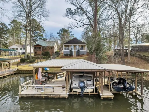 175 Flintside Dr, Cobb, GA 31735