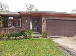 4145 Lindley St, Downers Grove, IL 60515