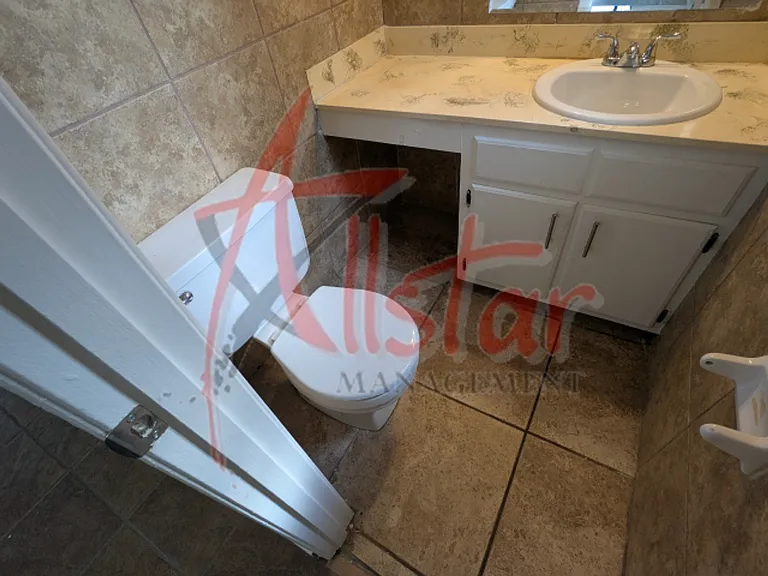 2920 Valleybrook Rd — Photo 12