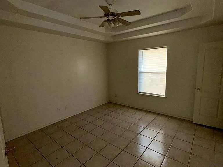 729 Sonesta Dr #B — Photo 7