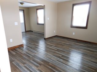 1331 Old Rte #B2, Waldoboro, ME 04572