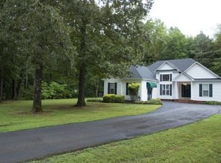 144 Willow Pointe Dr, Tullahoma, TN 37388