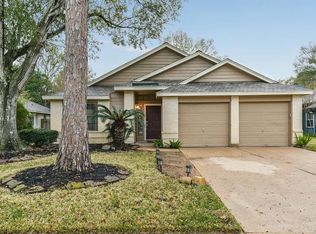 15819 Oak Mountain Dr, Houston, TX 77095