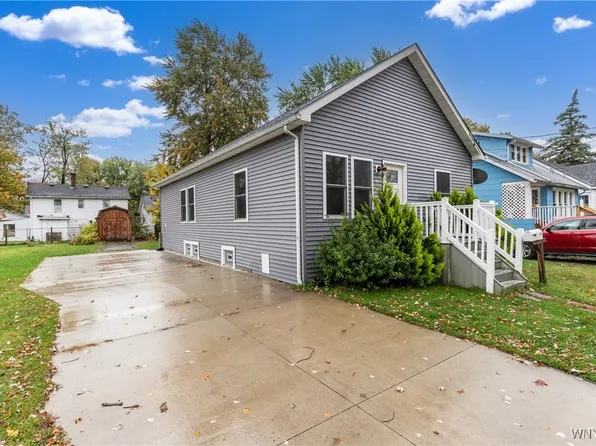 77 Porter Ave, North Tonawanda, NY 14120
