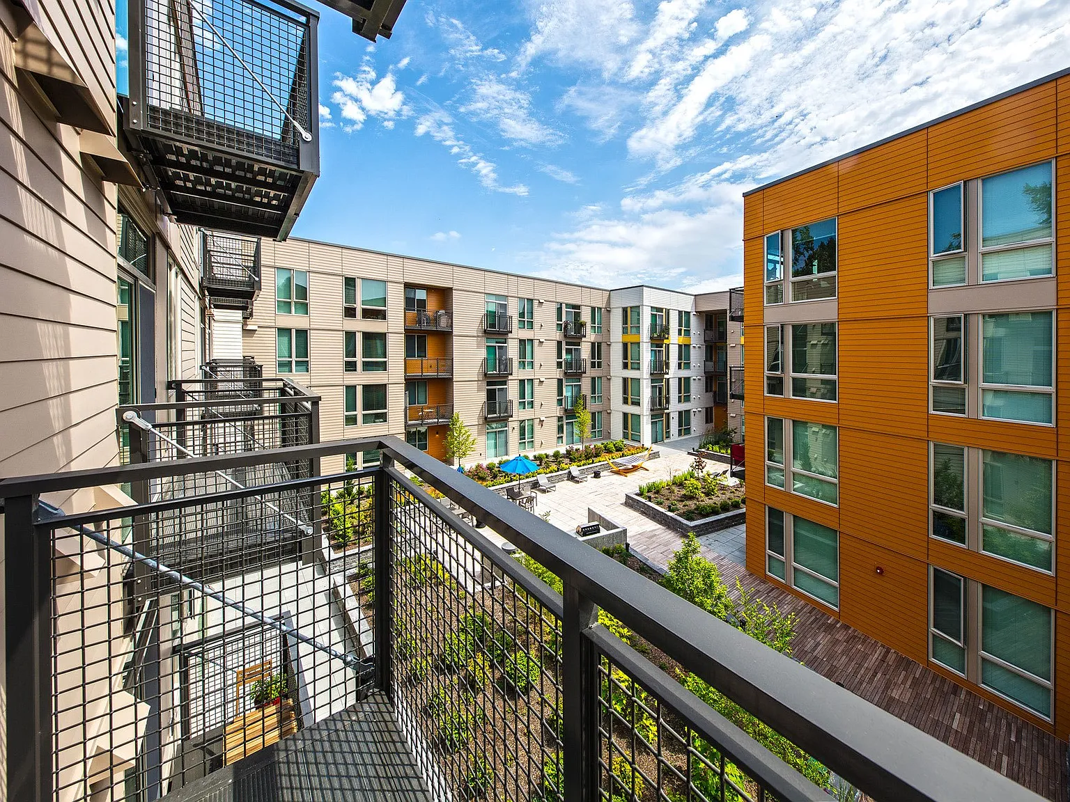 The Hadley Apartments — Photo 2