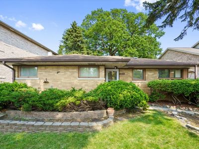 7915 Linder Ave, Morton Grove, IL, 60053