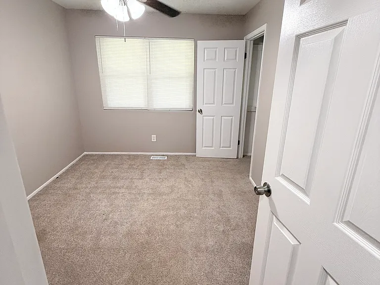 207 Custer Cir — Photo 11