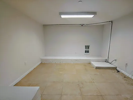 Rented by Carnegie Management Inc | media 20