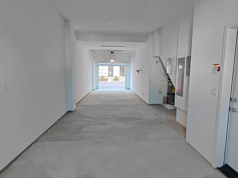 Garage.