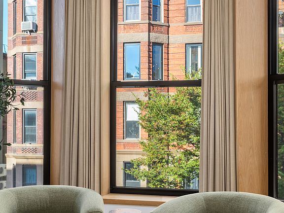 4th image of 22 Saint Johns Pl #Penthouse