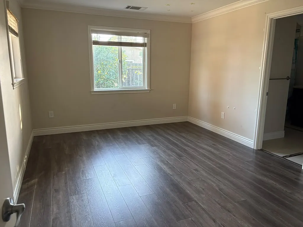 4 bed, 1553 sqft, $4,695 — Photo 4