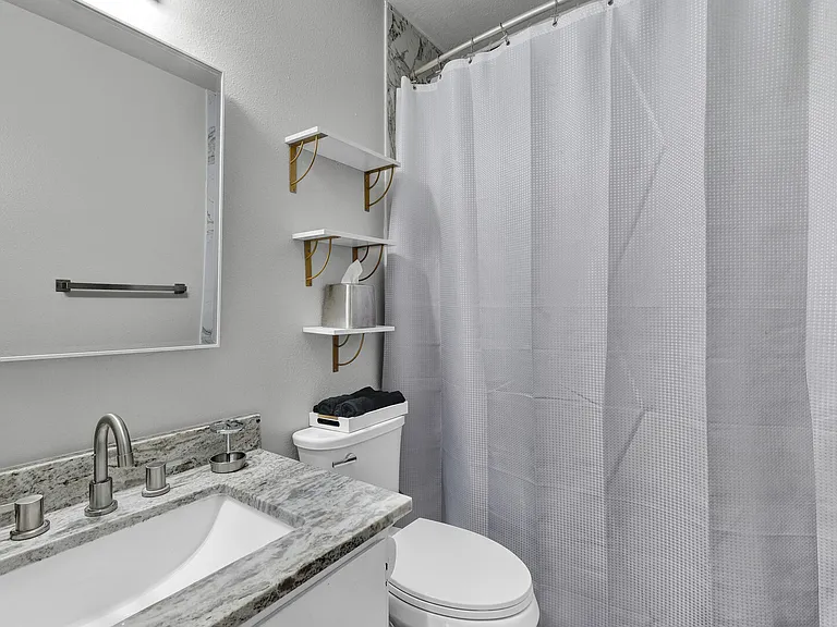 Cascade Oak Dr — Photo 6