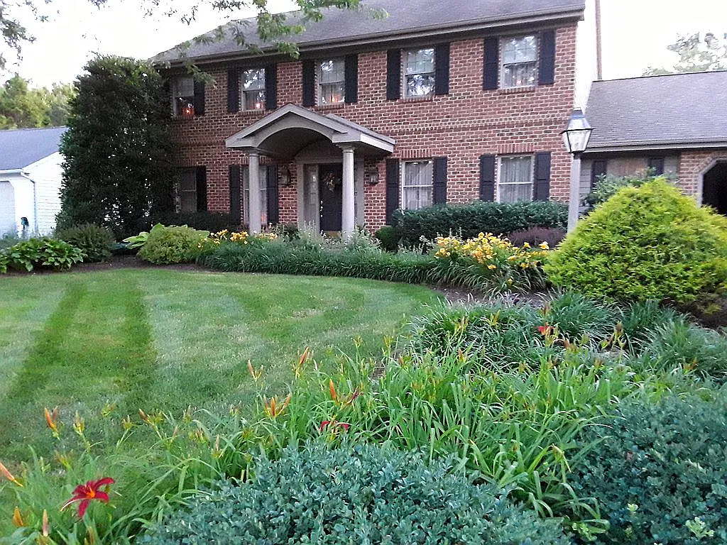 46 Cypress Dr photo 1