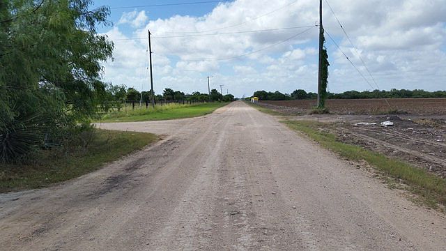 2nd image of S San Roman Rd