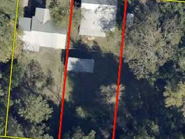 386 E Burdick Ave, Defuniak Springs, FL 32433