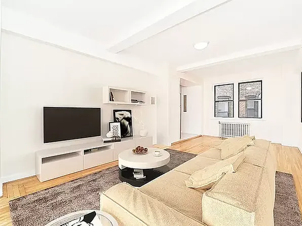 850 Amsterdam Avenue image 1 of 7