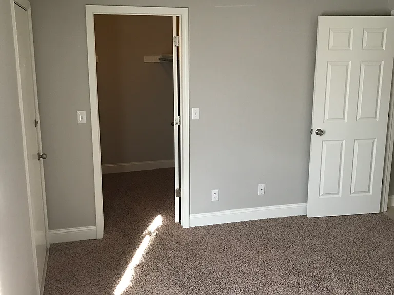 812 Hardy Springs Cir #A — Photo 33