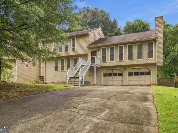 371 Saint Simons Cv, Lawrenceville, GA 30044