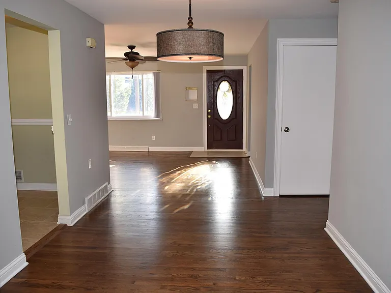 1462 Tallberry Dr — Photo 6