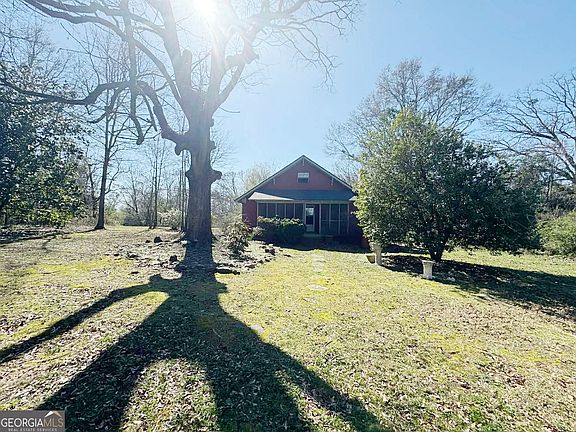 3rd image of 126 Birch St