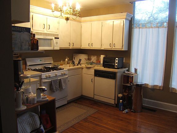 stainless/granite kitchen has been updated