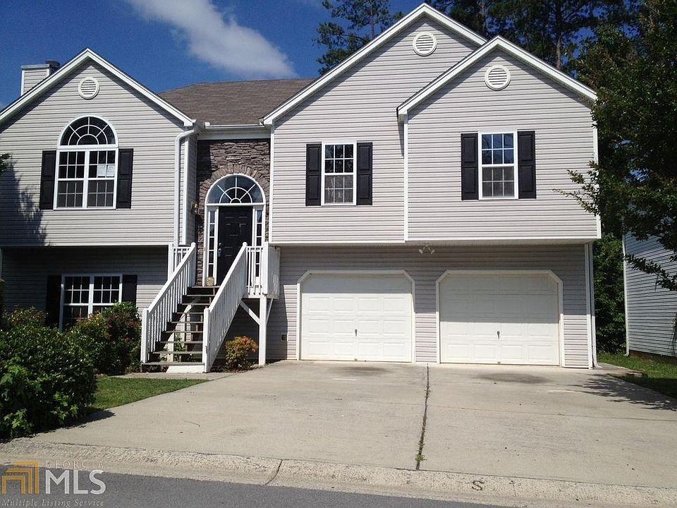 2nd image of 5880 Newnan Ct