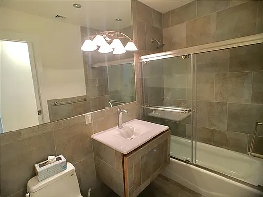 Rented by Avenue Sotheby's International Realty | media 27