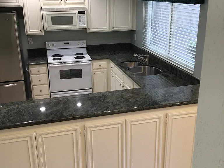 23979 Green Haven Ln — Photo 4