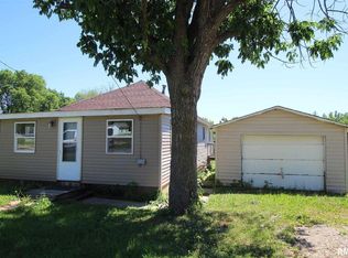 200 N Main St, Washburn, IL 61570