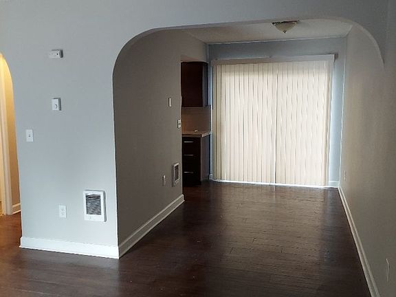 4th image of 3001 E 20th St #3021