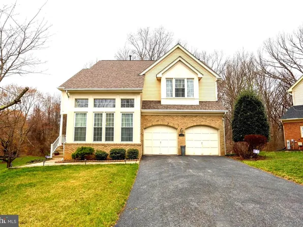 16000 Pennsbury Dr, Bowie, MD 20716