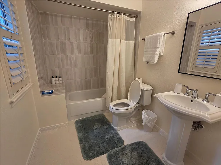 4509 Hazard St — Photo 5