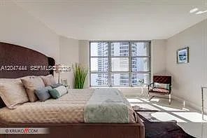 19195 NE 36th Ct #905 — Photo 37