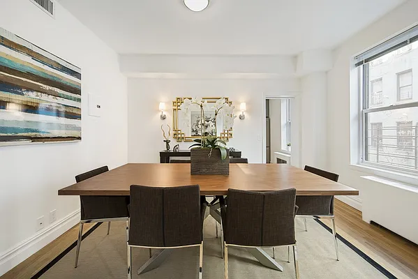 Sold by Nest Seekers International | media 14