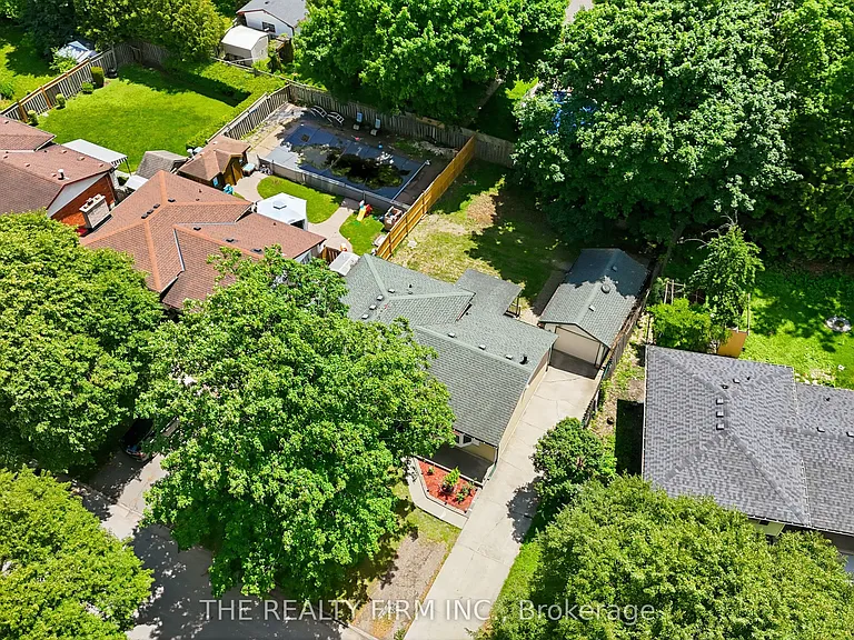 45 Amy Cres — Photo 42