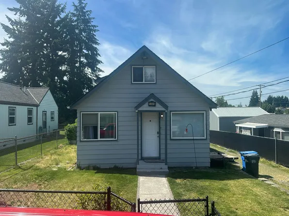 1306 110th St S, Tacoma, WA 98444
