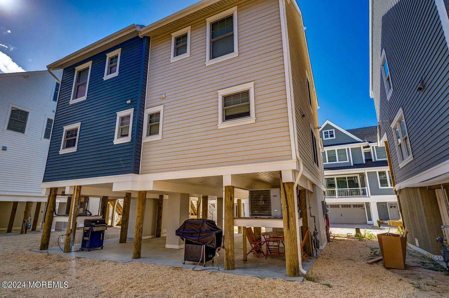 3 bed, 2.5 bath, $5,250 — Photo 4
