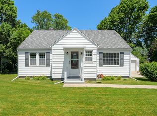 2125 Fairfield Rd, Portage, MI 49002