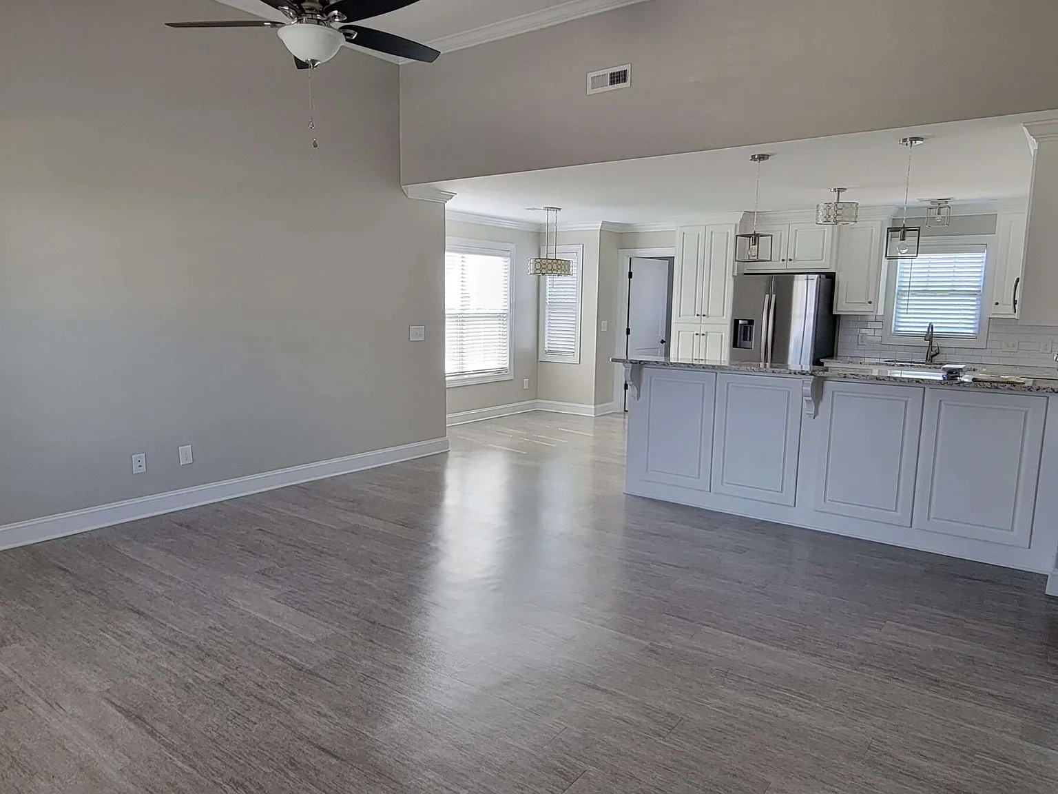 Studio, 2.0 bath, 1669 sqft, $1,950 — Photo 2
