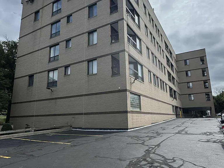 65 Valley St #5A — Photo 8