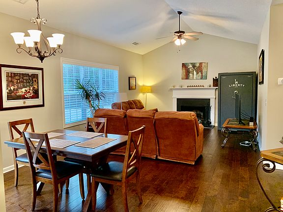 3rd image of 119 Arbor Chase Pkwy #0