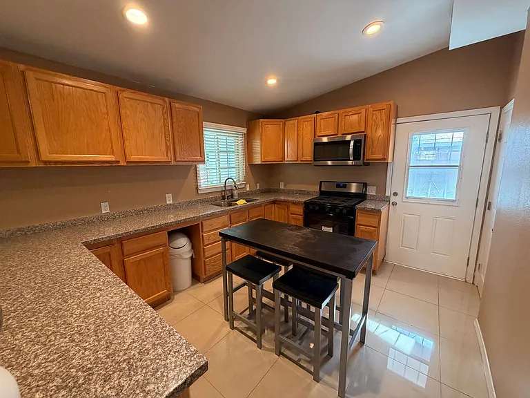 6662 San Francisco Dr — Photo 28
