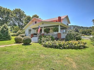 330 Heaton Ridge Rd, Roan Mountain, TN 37687