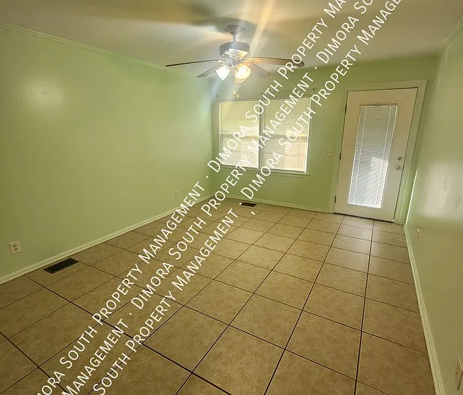 102 Perdido St — Photo 9
