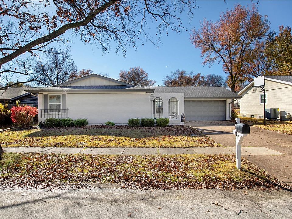 1st image of 640 Lemonwood Dr