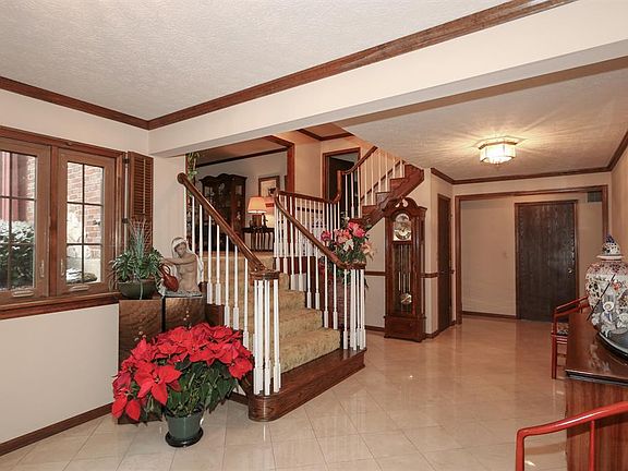 3rd image of 5700 Price Hill Pl