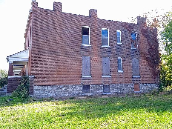 4th image of 4230-4232 W Sacramento Ave