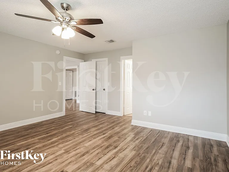 6181 Island Forest Dr — Photo 10