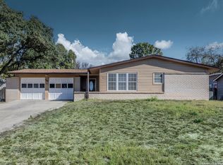 439 Northtrail Dr, San Antonio, TX 78216