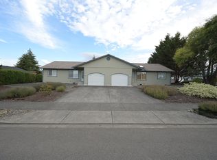 699 W Fir St, Sequim, WA